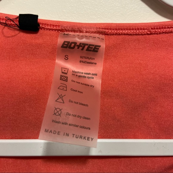 BO+TEE REIGNITED Long Sleeve Scoop Neck Crop Top In Coral Size Small - Picture 5 of 6